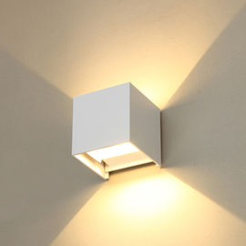 Lâmpada de parede ajustável do diodo emissor de luz do ângulo exterior para o jardim/empresa IP65 fornecedor