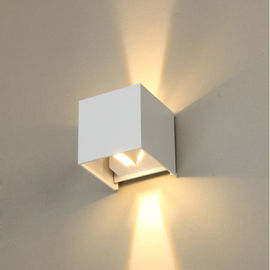 Lâmpada de parede ajustável do diodo emissor de luz do ângulo exterior para o jardim/empresa IP65 fornecedor